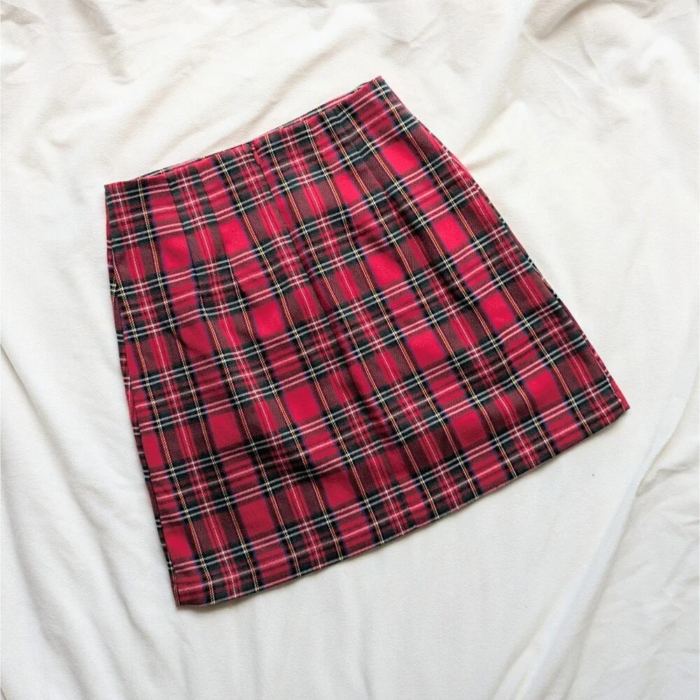 Brandy Melville Red Plaid Cara Skirt Short Skirt Mini Skirt One Size (XS-S)